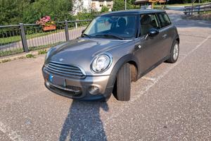 Mini one 1.6 cc disel NEOPATENTATI