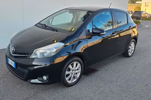 Toyota Yaris 1.3 benzina