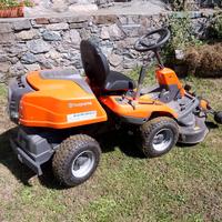 Trattorino tagliaerba