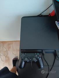  PlayStation 4 con tastiera gaming 