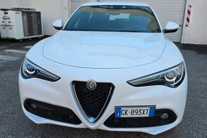 Alfa Romeo Stelvio 2.2 Turbodiesel 190 CV AT8 Q4 B