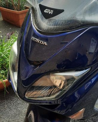 Honda Forza 250