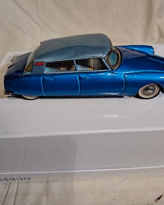 Citroen DS 19 giapponese bandai