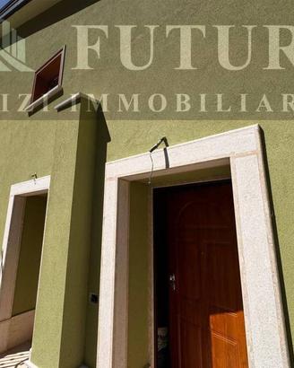 Appartamento di 90 m² con 3 locali e posto auto a 