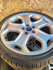 5 cerchi Ford Mondeo 18 con 2 pneumatici seminuovi