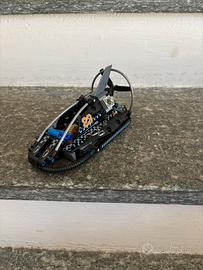 Lego technic Hovercraft 42002