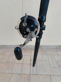 MULINELLO E CANNA DA PESCA DA TRAINA