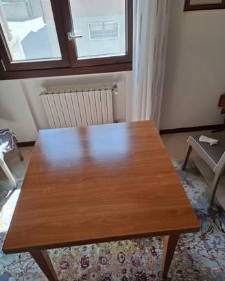 Tavolo espandibile a Vigodarzere (Padova)