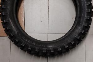 Pneumatico tassellato MC 360 Metzeler 