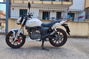  Benelli Keeway RKV 125cc.