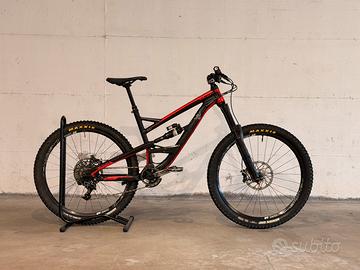 YT Capra AL Comp 2017 – MTB Enduro 27,5”