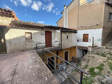 CASA SEMINDIPENDENTE A CORIGLIANO-ROSSANO