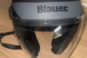 Casco blauer.