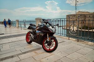 CFMOTO SR-S 450