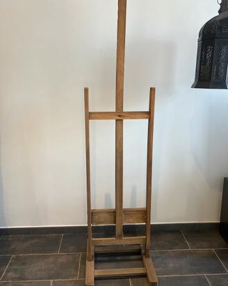 Cavalletto da pittore antico da restaurare