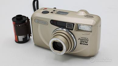 YASCHICA Zoomate 105 analogica 35 mm