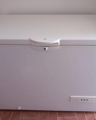 freezer a pozzetto 