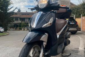 Piaggio Beverly 350