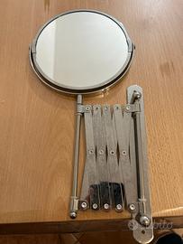 Specchio estensibile da parete
