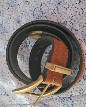 cinta in pelle Motivi