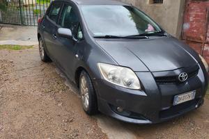 Toyota Auris 2.0
