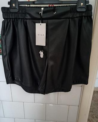 pantaloncini in ecopelle 
