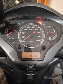  Honda SH 300i Sport