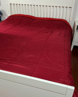 Letto e comodino