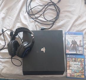 Ps 4 Pro 2T + cavo HDMI + Cuffie + 2 giochi 