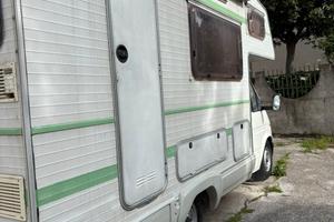 Camper mansardato Riviera Camper international