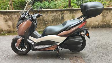XMAX 300