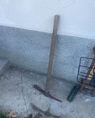 Piccone vintagebda scavo con manico originale