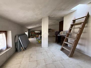 RUSTICO A BORGO SAN GIACOMO