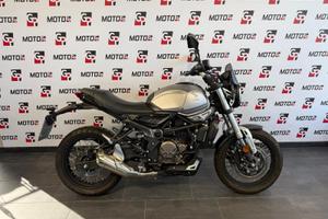 Voge 300 rcx scrambler