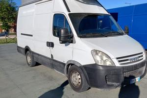 Furgone iveco daily