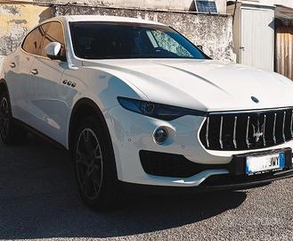 Maserati levante acc.permuta 
