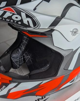 Casco Airoh twist