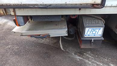 IVECO DAILY C/PEDANA CASSONE SOFIM 8140.47