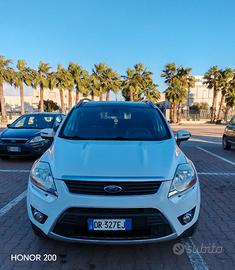 Ford Kuga 1 serie