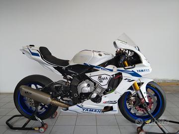 Yamaha YZF R1 - 2016