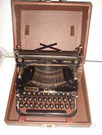 MACCHINA DA SCRIVERE PORTATILE PIEGHEVOLE  ERIKA