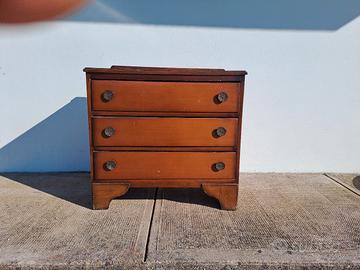 mobiletto stile inglese