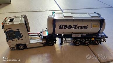 Camion cisterna DAF "KVG-TRANS" scala 1/50 WSI