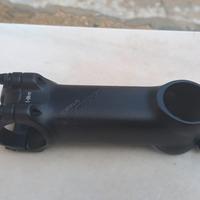 manubrio e pipa per cavi integrati