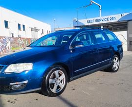 Volkswagen Passat 2.0 TDI DPF Var. Comfortline - 2