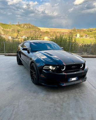 Mustang GT 5000 v8 2014 premium/carbonio