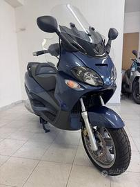 Piaggio X9 500