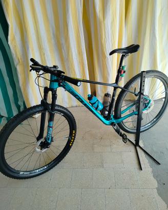 Mountain bike 29 M carbonio 