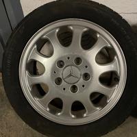 Cerchi completi di gomme  195/50-15 Mercedes