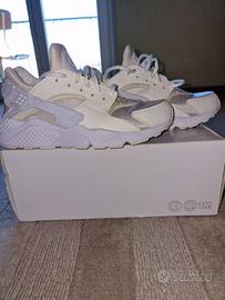 Nike AIR HUARACHE UNISEX Sneakers basse Tg 42 Abbigliamento e Accessori In vendita a Mantova